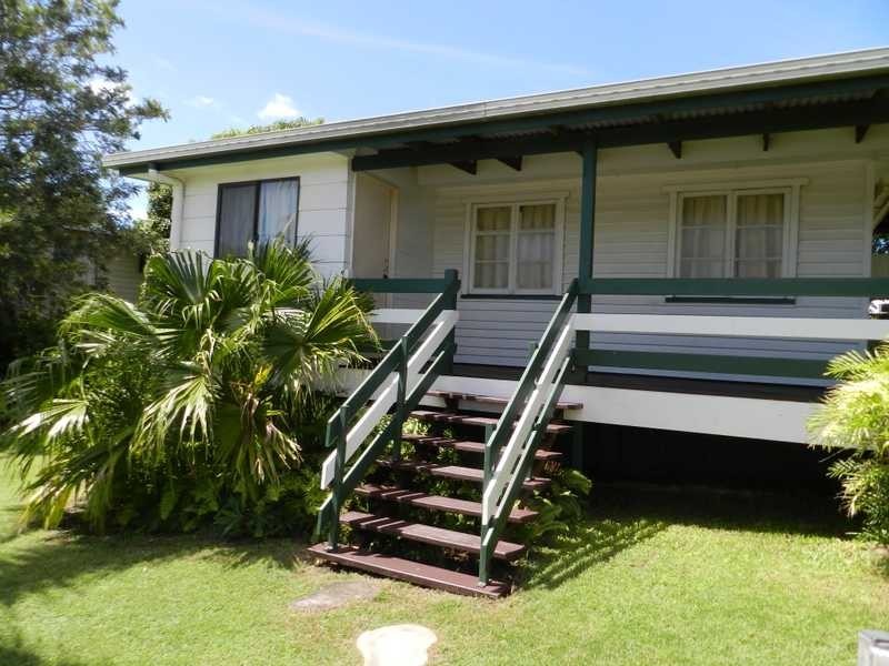 29 Beach Avenue, Tannum Sands QLD 4680