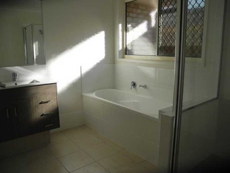 24 Marloo Drive Tannum Blue, Tannum Sands QLD 4680