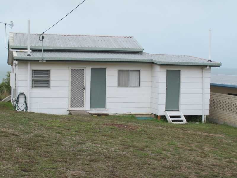 12 Ocean Street, Tannum Sands QLD 4680