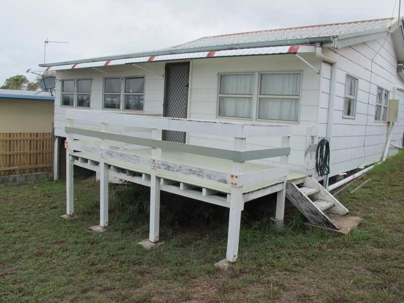 12 Ocean Street, Tannum Sands QLD 4680