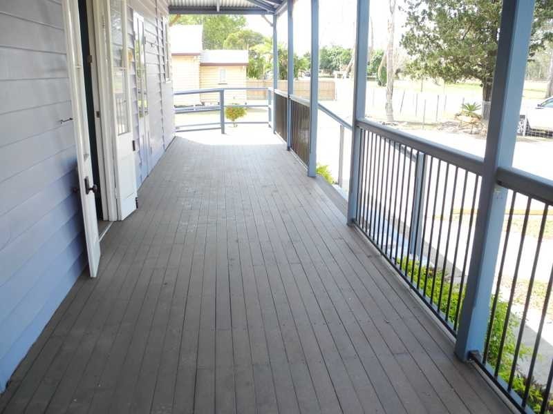 15 Dougall Street, Bororen QLD 4678