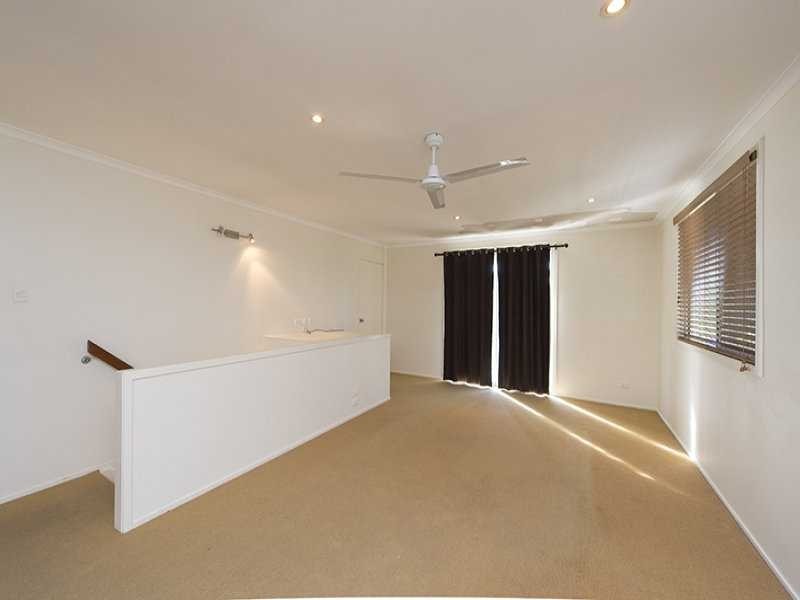 28 Sayre Crescent, Boyne Island QLD 4680