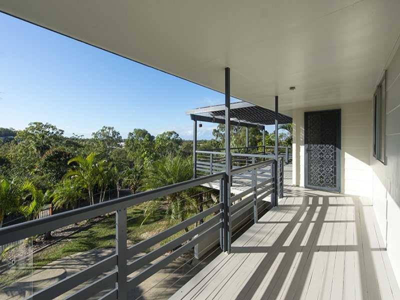 28 Sayre Crescent, Boyne Island QLD 4680