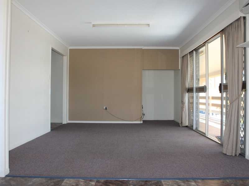 69 Booth Avenue, Tannum Sands QLD 4680