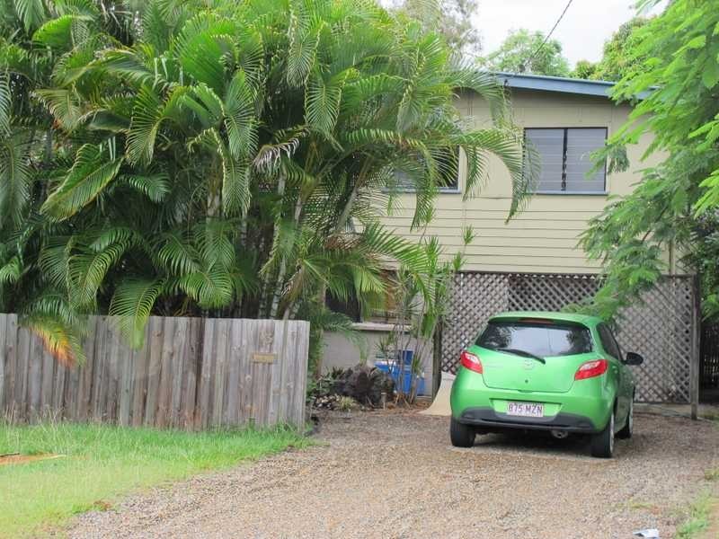13 Yukana Street, Boyne Island QLD 4680