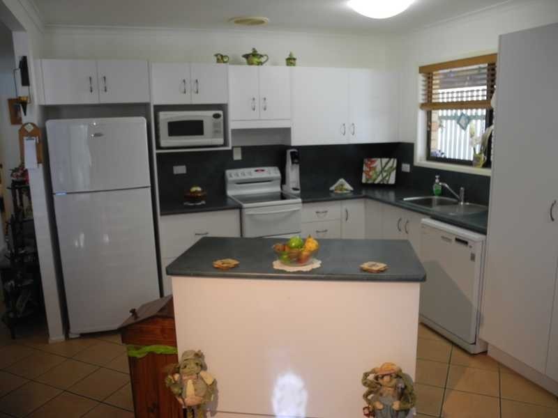 2/36 Langdon Street, Tannum Sands QLD 4680
