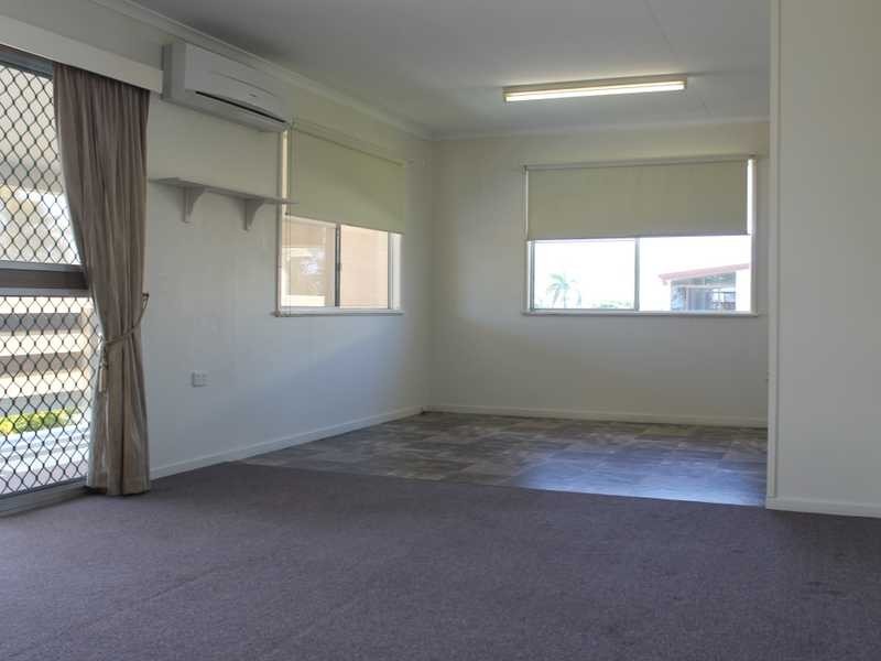 69 Booth Avenue, Tannum Sands QLD 4680