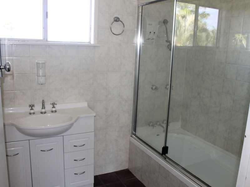 69 Booth Avenue, Tannum Sands QLD 4680