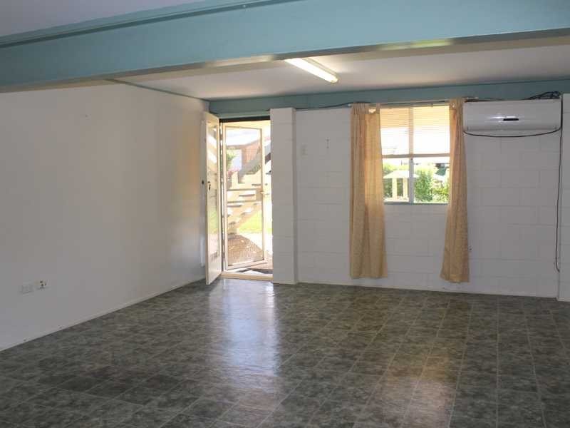 69 Booth Avenue, Tannum Sands QLD 4680