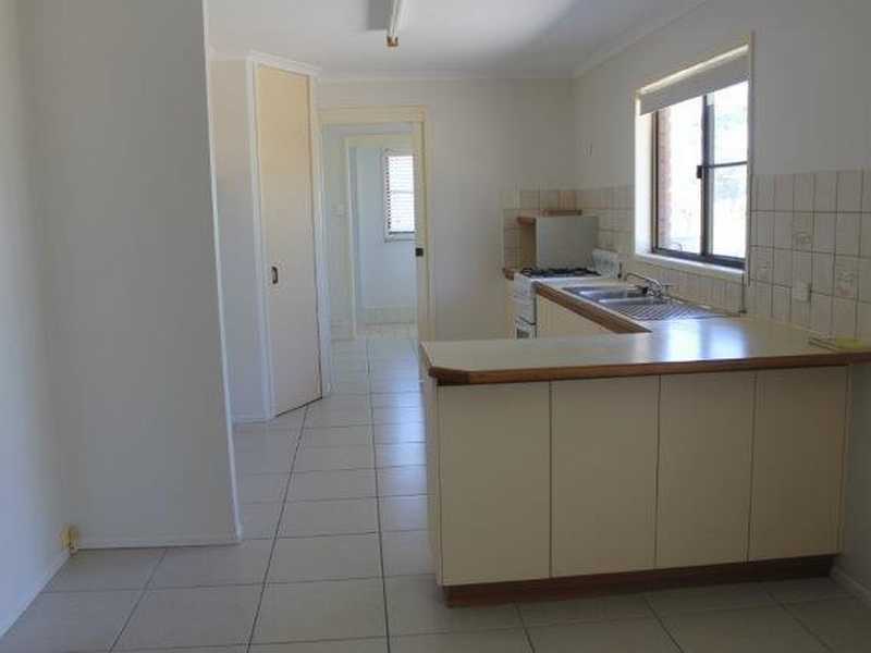 25 McPherson Road, Boyne Island QLD 4680