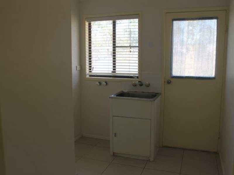 25 McPherson Road, Boyne Island QLD 4680