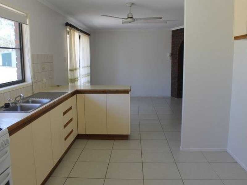 25 McPherson Road, Boyne Island QLD 4680