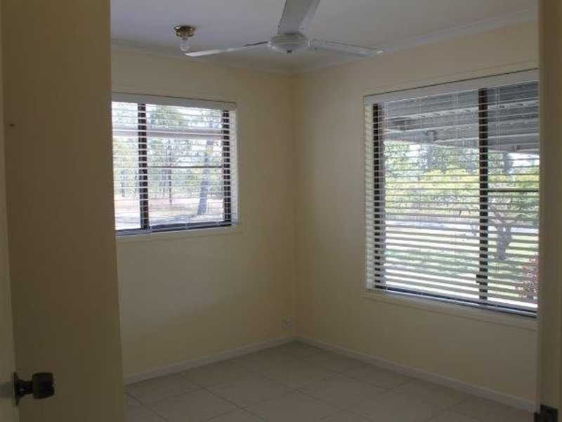 25 McPherson Road, Boyne Island QLD 4680