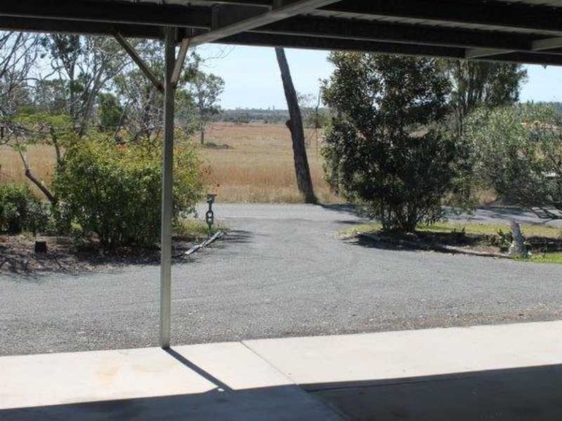 25 McPherson Road, Boyne Island QLD 4680