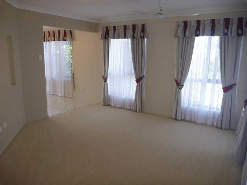 4 JEANA CLOSE, Boyne Island QLD 4680