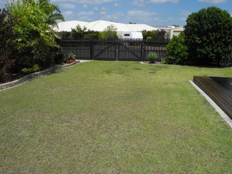 4 JEANA CLOSE, Boyne Island QLD 4680