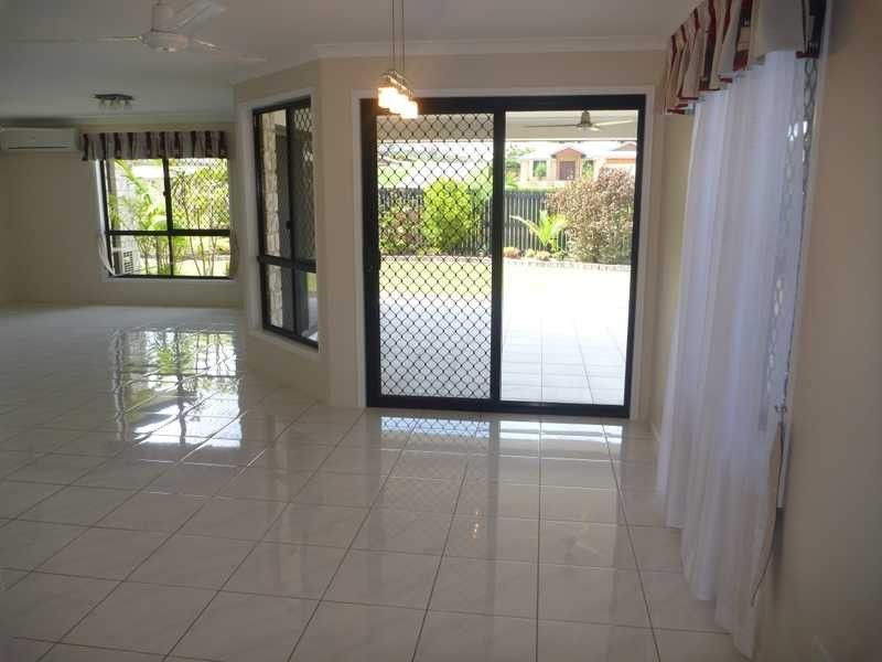 4 JEANA CLOSE, Boyne Island QLD 4680