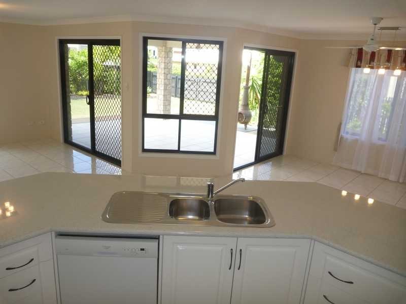 4 JEANA CLOSE, Boyne Island QLD 4680