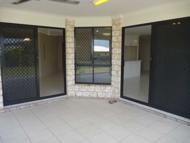 4 JEANA CLOSE, Boyne Island QLD 4680