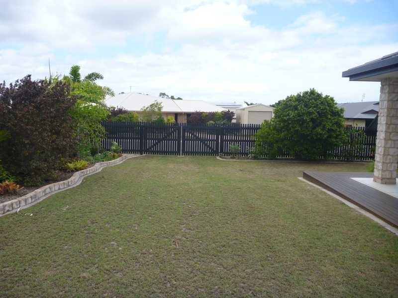 4 JEANA CLOSE, Boyne Island QLD 4680