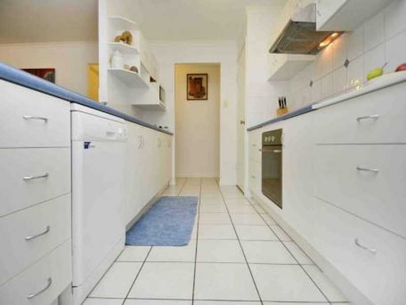 11 Huntington Court, New Auckland QLD 4680