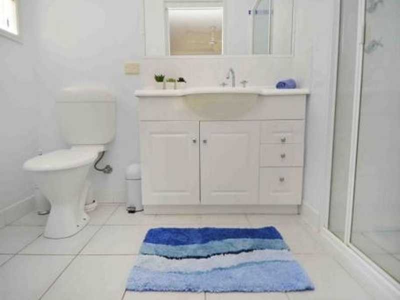 11 Huntington Court, New Auckland QLD 4680