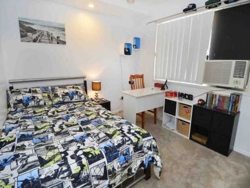 11 Huntington Court, New Auckland QLD 4680