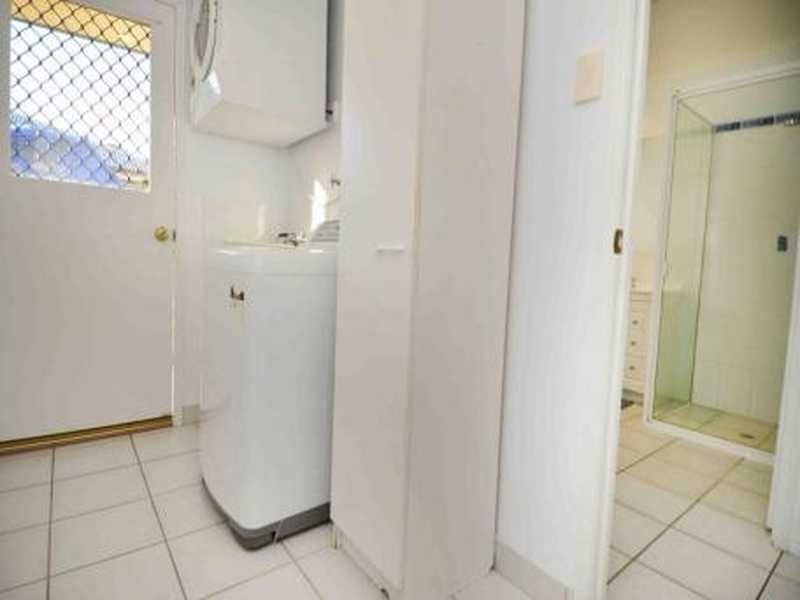 11 Huntington Court, New Auckland QLD 4680