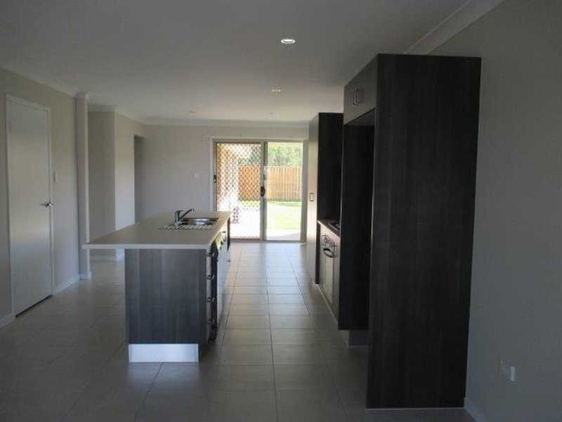 32a BULIMBA STREET, TANNUM BLUE, Tannum Sands QLD 4680