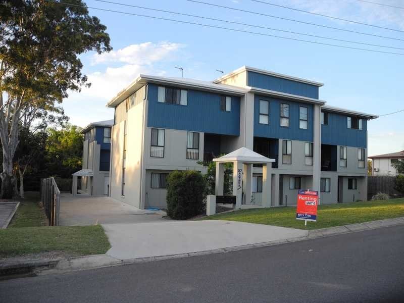 4/10 Arthur Street, Boyne Island QLD 4680