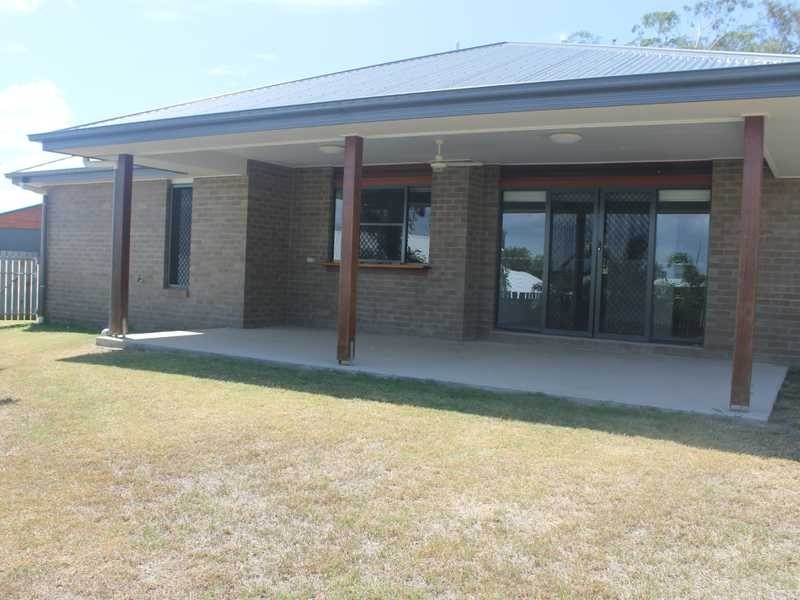 14 Melanie Court, Boyne Island QLD 4680