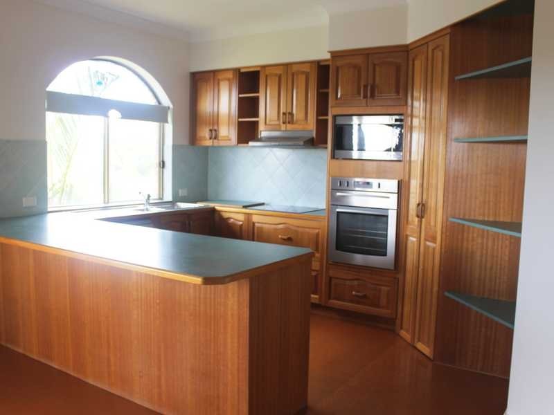 8 Graham Street, Tannum Sands QLD 4680