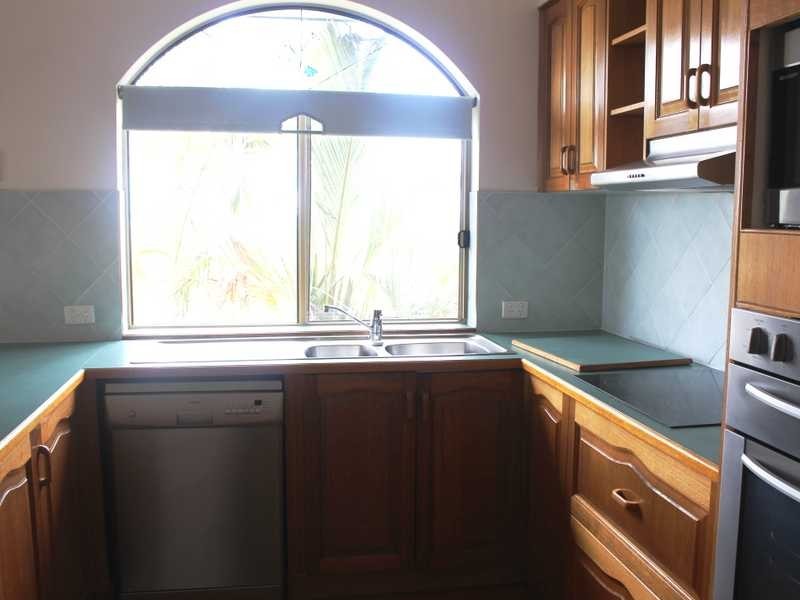 8 Graham Street, Tannum Sands QLD 4680