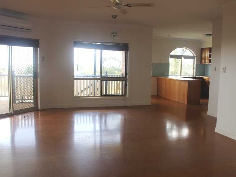 8 Graham Street, Tannum Sands QLD 4680