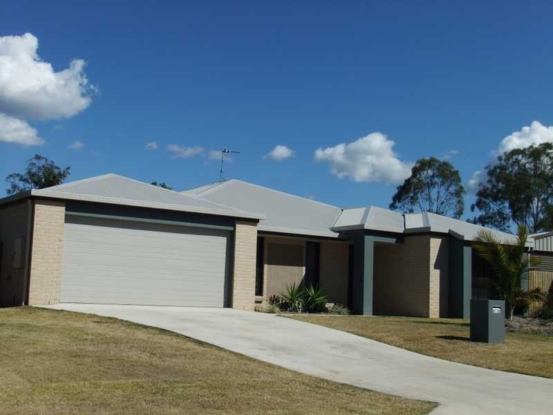 13 Jeana Close, Boyne Island QLD 4680