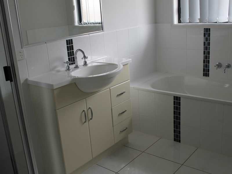 14 Surita Court, Boyne Island QLD 4680