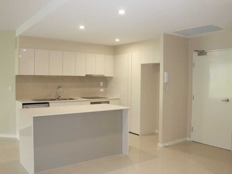 10 Wyndham Avenue, Boyne Island QLD 4680