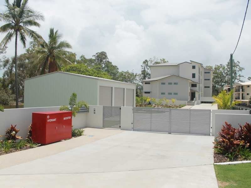 10 Wyndham Avenue, Boyne Island QLD 4680
