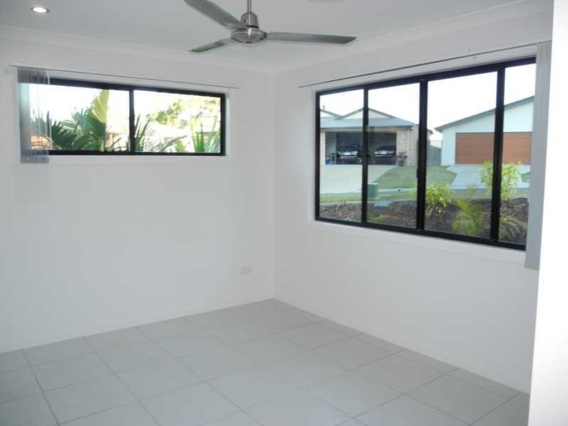 14 Bauhinia Street, Boyne Island QLD 4680