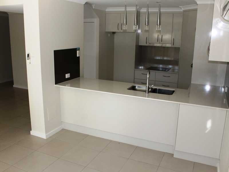 4/30 Beach Avenue, Tannum Sands QLD 4680