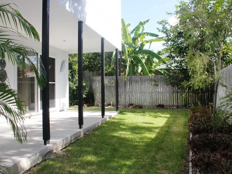 4/30 Beach Avenue, Tannum Sands QLD 4680