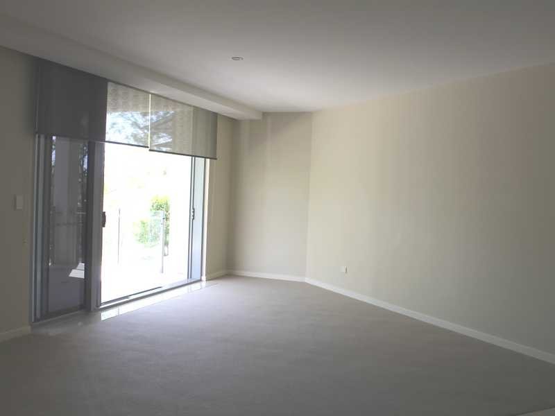 Apartment 204/10 Wyndham Avenue, Boyne Island QLD 4680