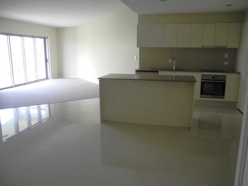 Unit 304/10 Wyndham Avenue, Boyne Island QLD 4680