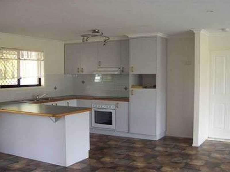 1 Belah Court, Boyne Island QLD 4680