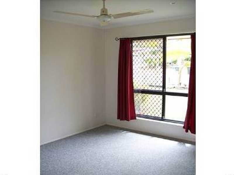 1 Belah Court, Boyne Island QLD 4680