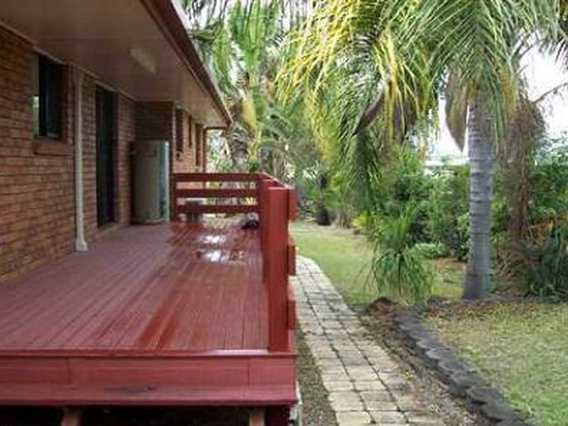 1 Belah Court, Boyne Island QLD 4680