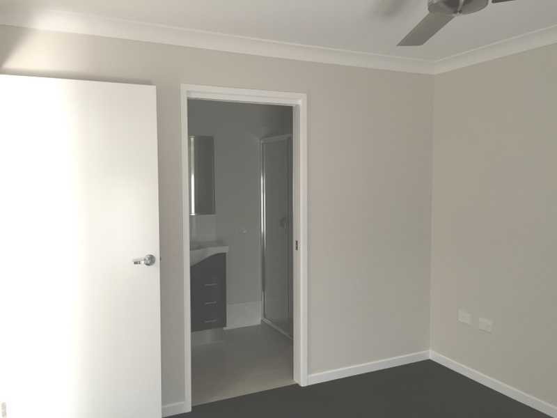 1/2 ARIEL LANE, Tannum Sands QLD 4680