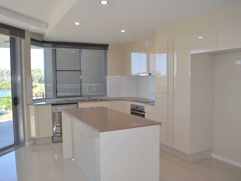 Apartment 203/10 Wyndham Avenue, Boyne Island QLD 4680
