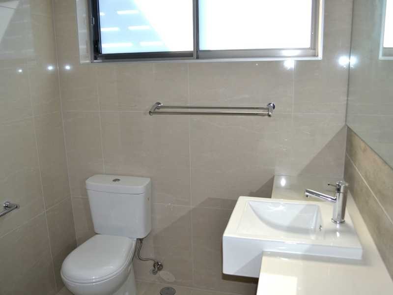 Apartment 203/10 Wyndham Avenue, Boyne Island QLD 4680