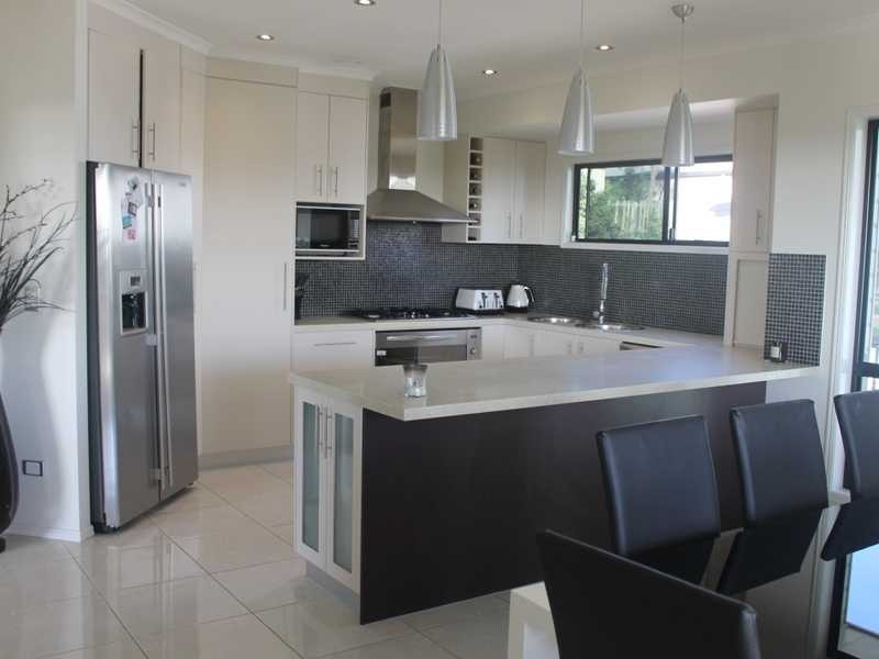 5 Bauhinia Street, Boyne Island QLD 4680